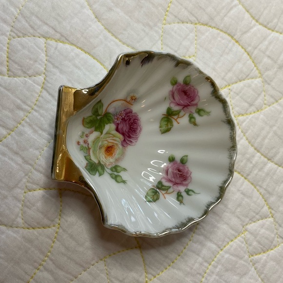 Vintage Berkshire China Shell Shaped Small Dish, Decor - Picture 2 of 8